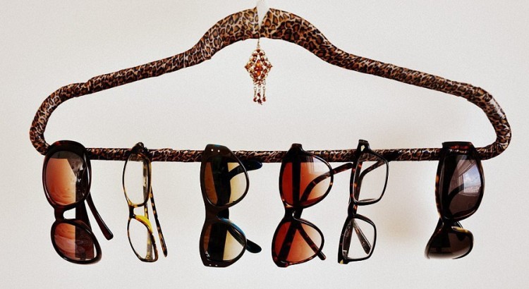 DIY glasses hanger